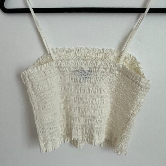 GAP Cropped Smocked Tank White (L) - Picture 2 of 3